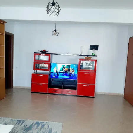 Casa Meliana Nex To The Interurban Bus Station Apartment Tirana