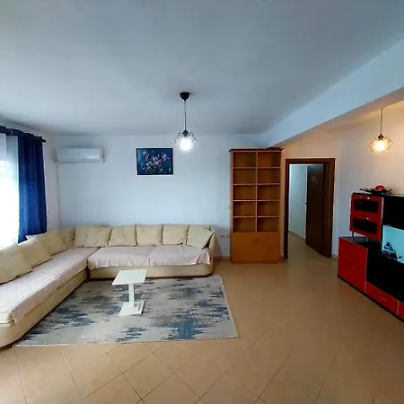 Apartman Casa Meliana Nex To The Interurban Bus Station Tirana
