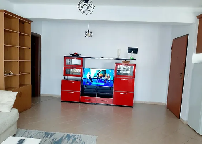 Casa Meliana Nex To The Interurban Bus Station Apartment Tirana