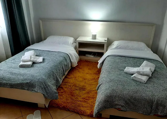 Casa Meliana Nex To The Interurban Bus Station * Tirana