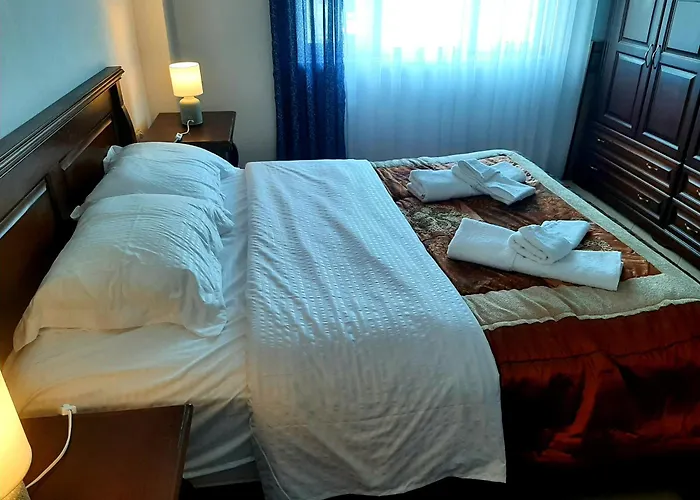 Casa Meliana Nex To The Interurban Bus Station *